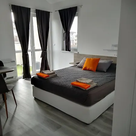 Гостьовий будинок July's 3*