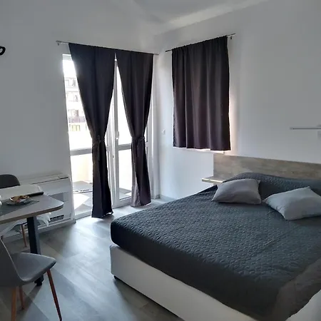 July's Гостьовий будинок Приморсько