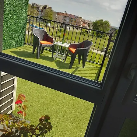 Гостьовий будинок July's Приморсько