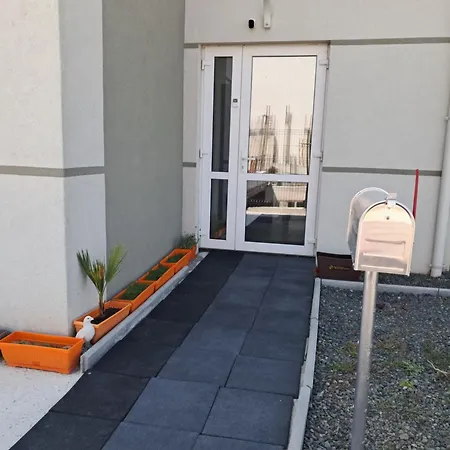 Гостьовий будинок July's 3*