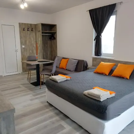 July's 普里莫尔斯科