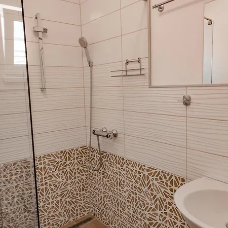 July's 招待所 普里莫尔斯科