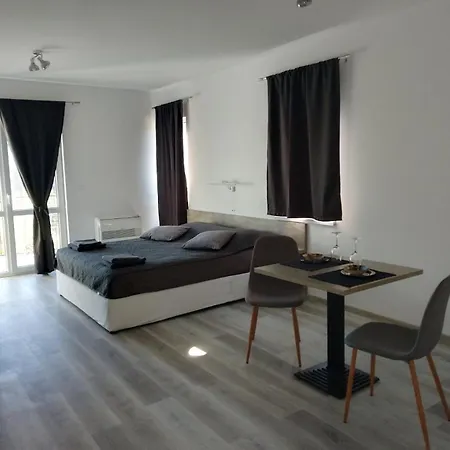 July's 普里莫尔斯科