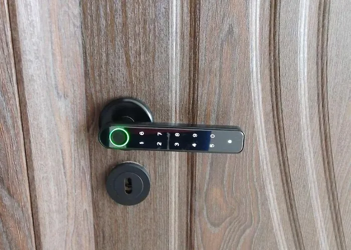 July's Guest house 3*